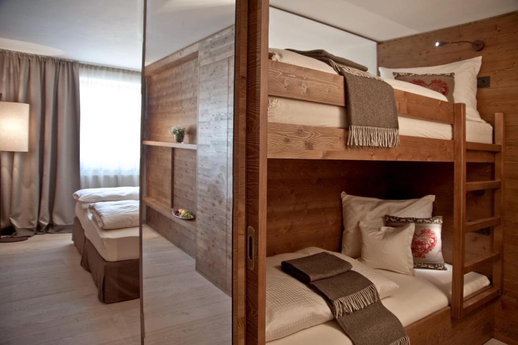 Ariston Dolomiti Residence Dobbiaco Eksteriør bilde