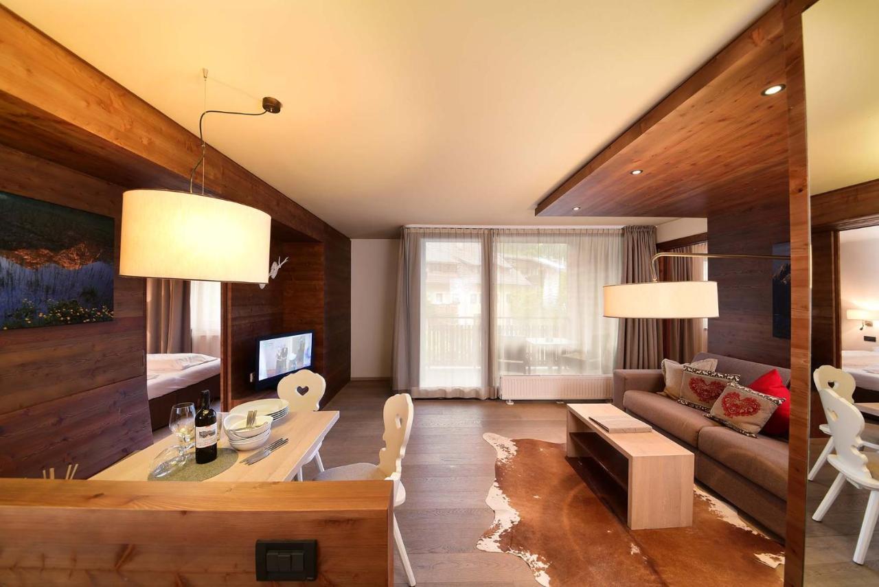 Ariston Dolomiti Residence Dobbiaco Eksteriør bilde